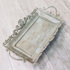 Decorative metal piece